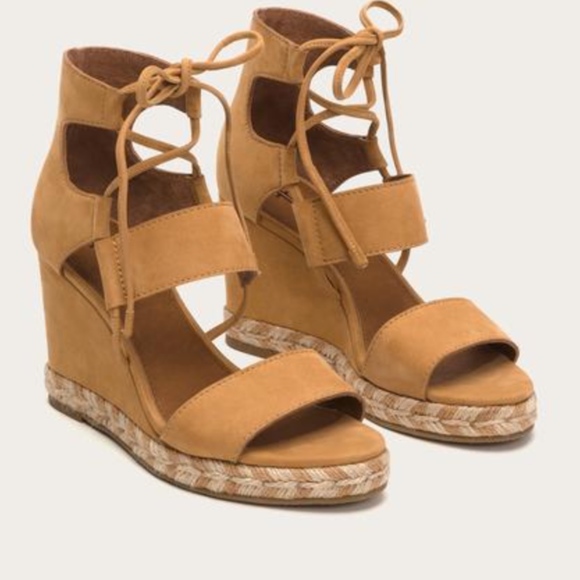 frye roberta ghillie